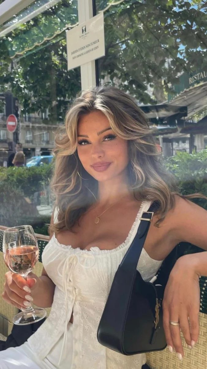 CELIA escort in Dubai