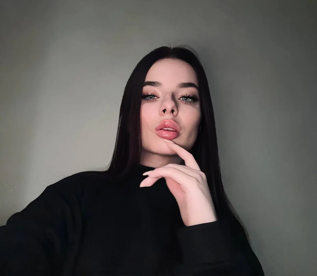 Adel escort in Dubai