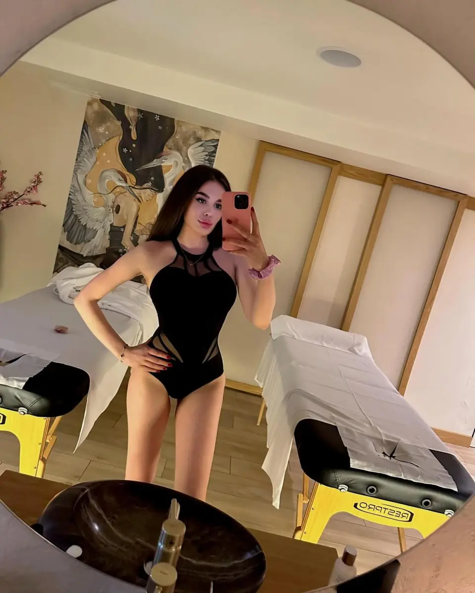 Adriana escort in Dubai