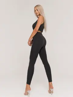 Agnes escort in Dubai