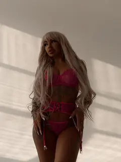 Alena escort in Dubai