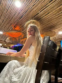 ALEXA escort in Dubai