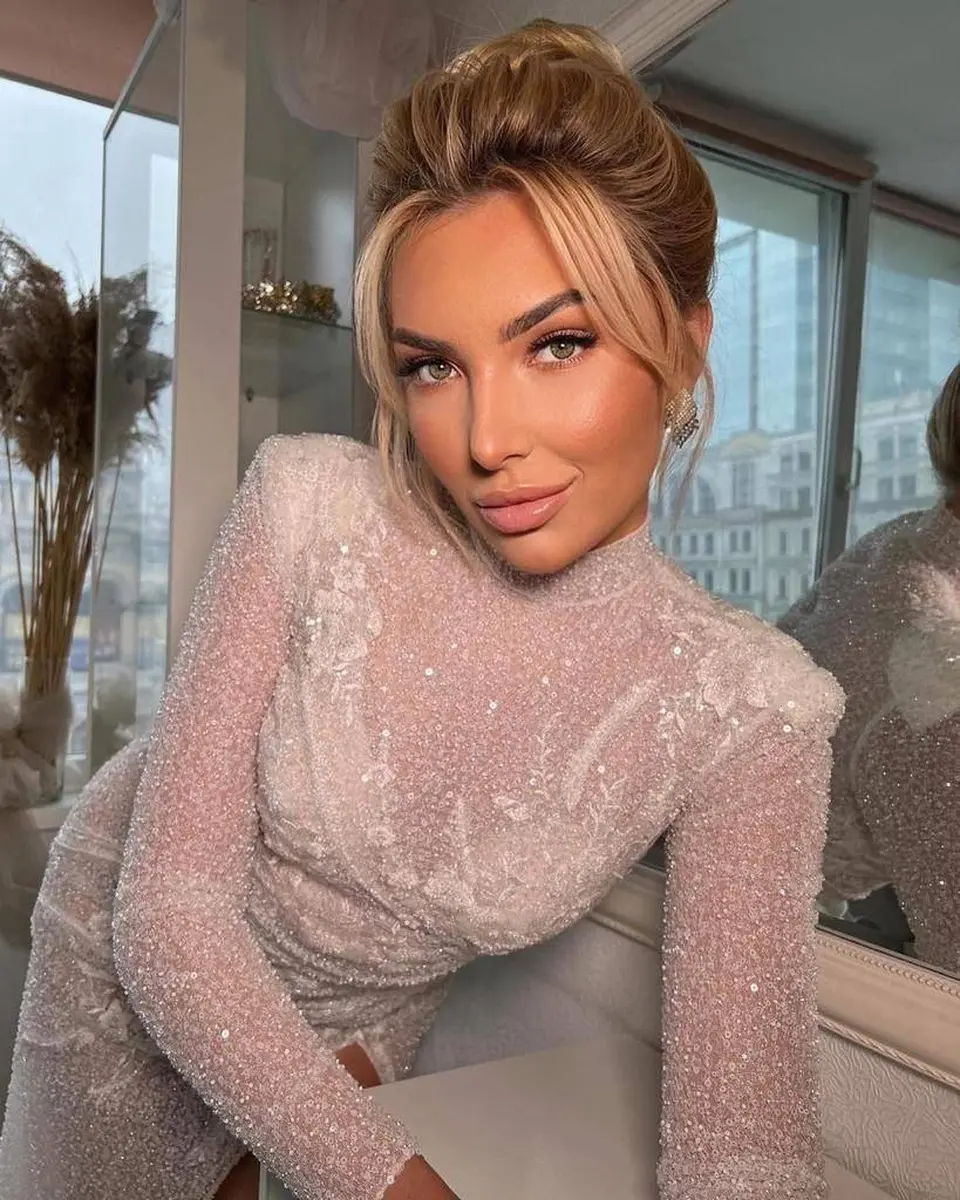 Alice escort in Dubai