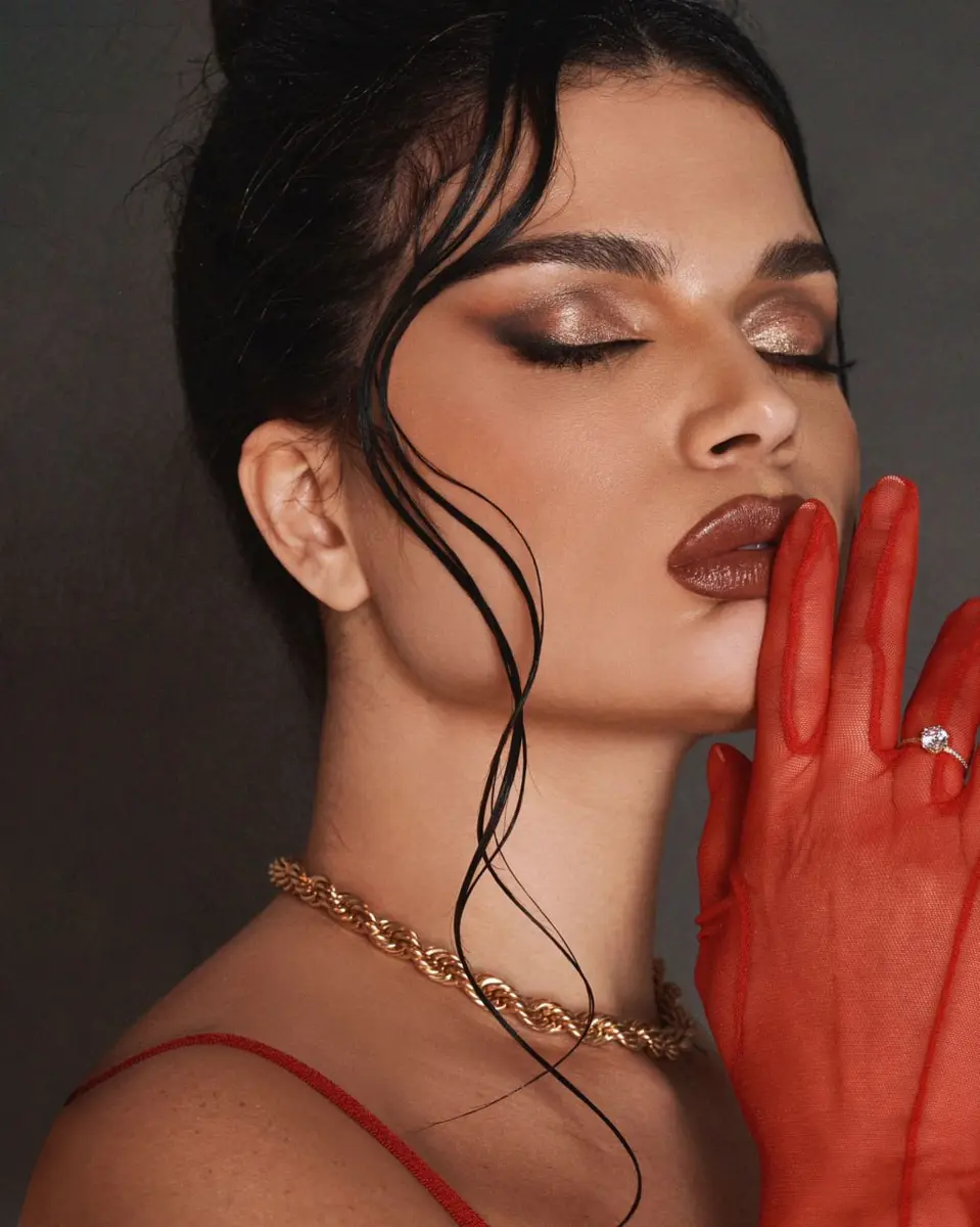 Alice escort in Dubai