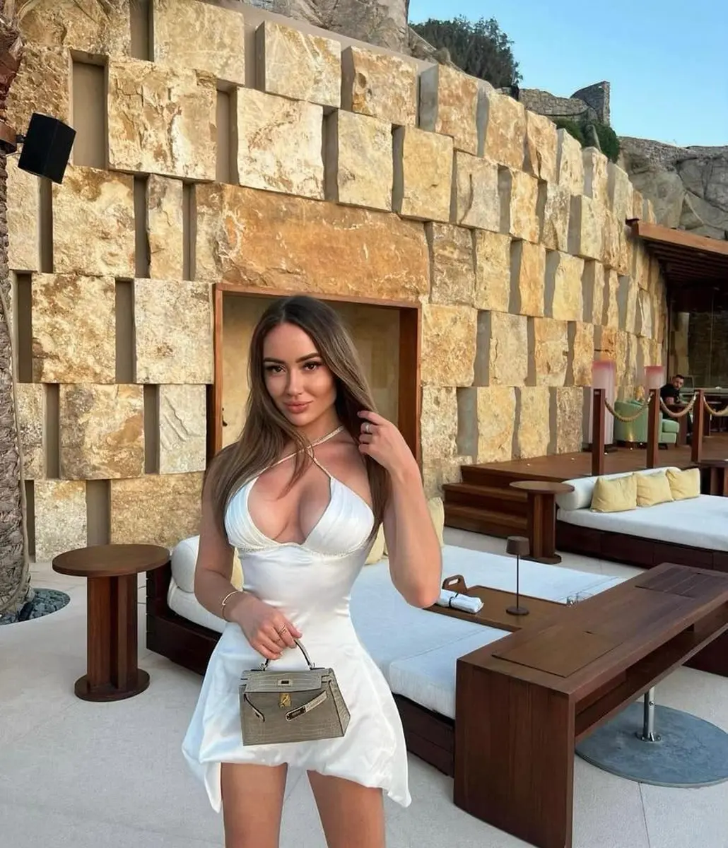 Aliza escort in Dubai