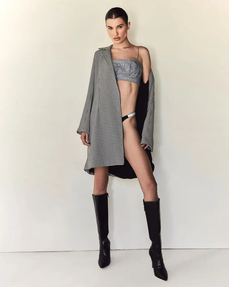 Angelica escort in Dubai