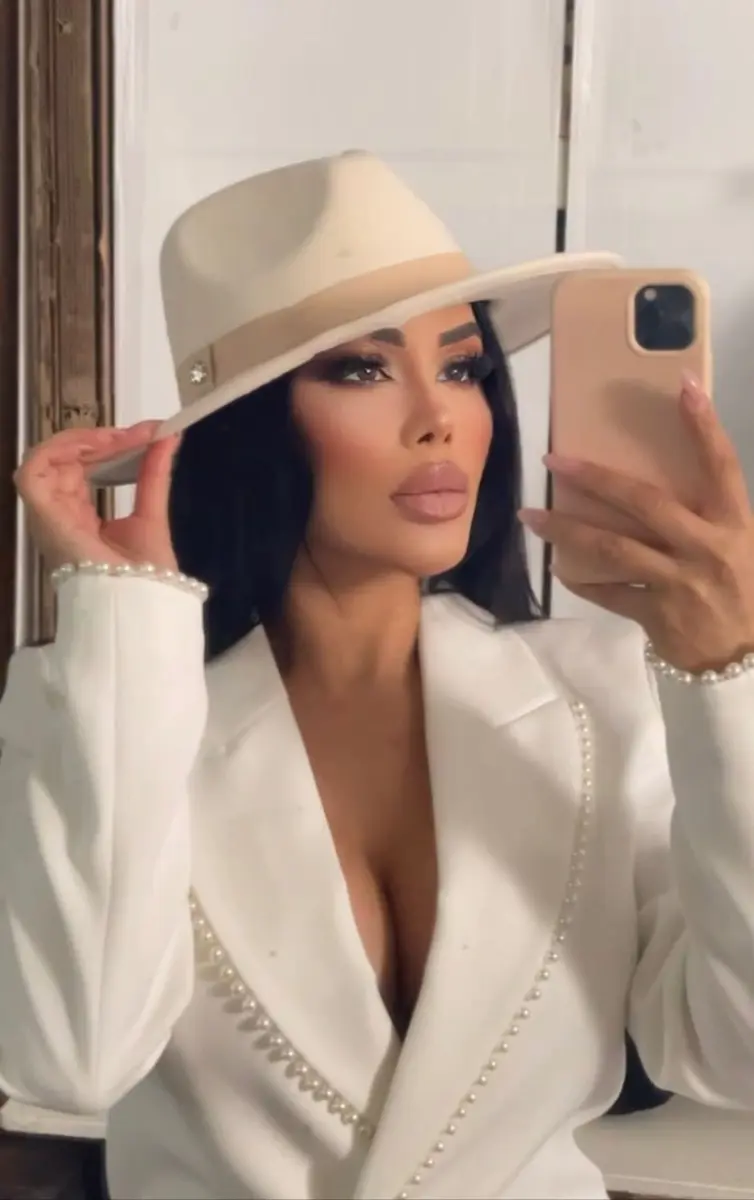 Antonia escort in Dubai