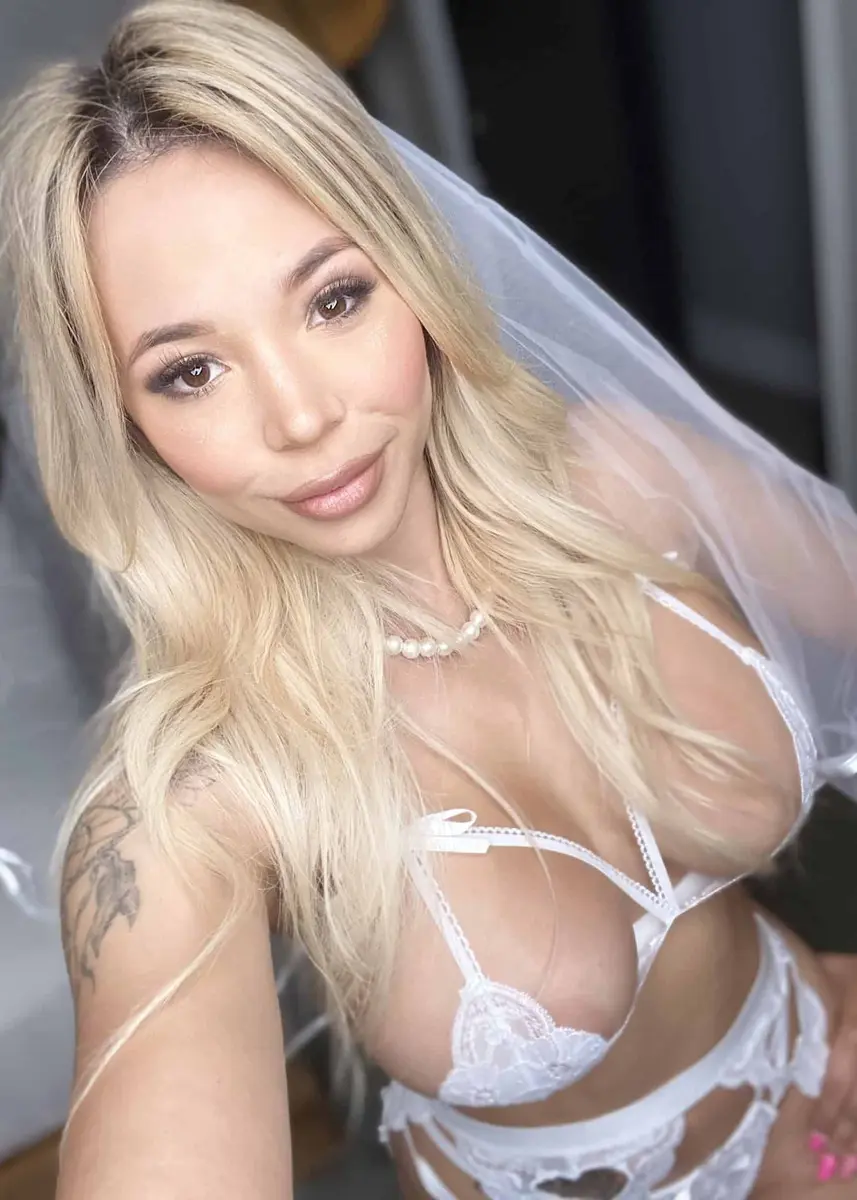 Aubrey escort in Dubai