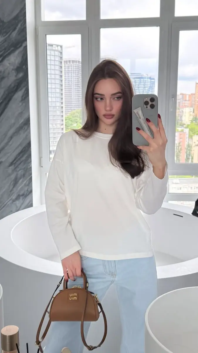 Chloe escort in Dubai