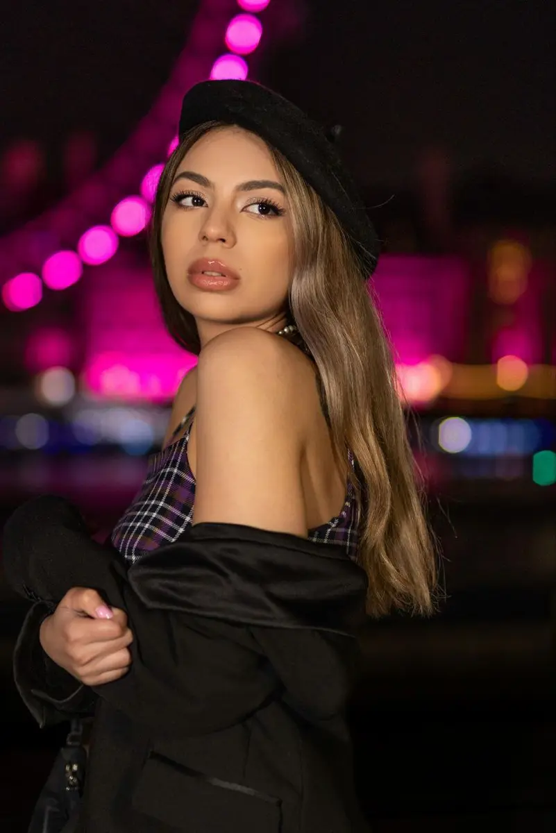 CHLOE escort in Dubai