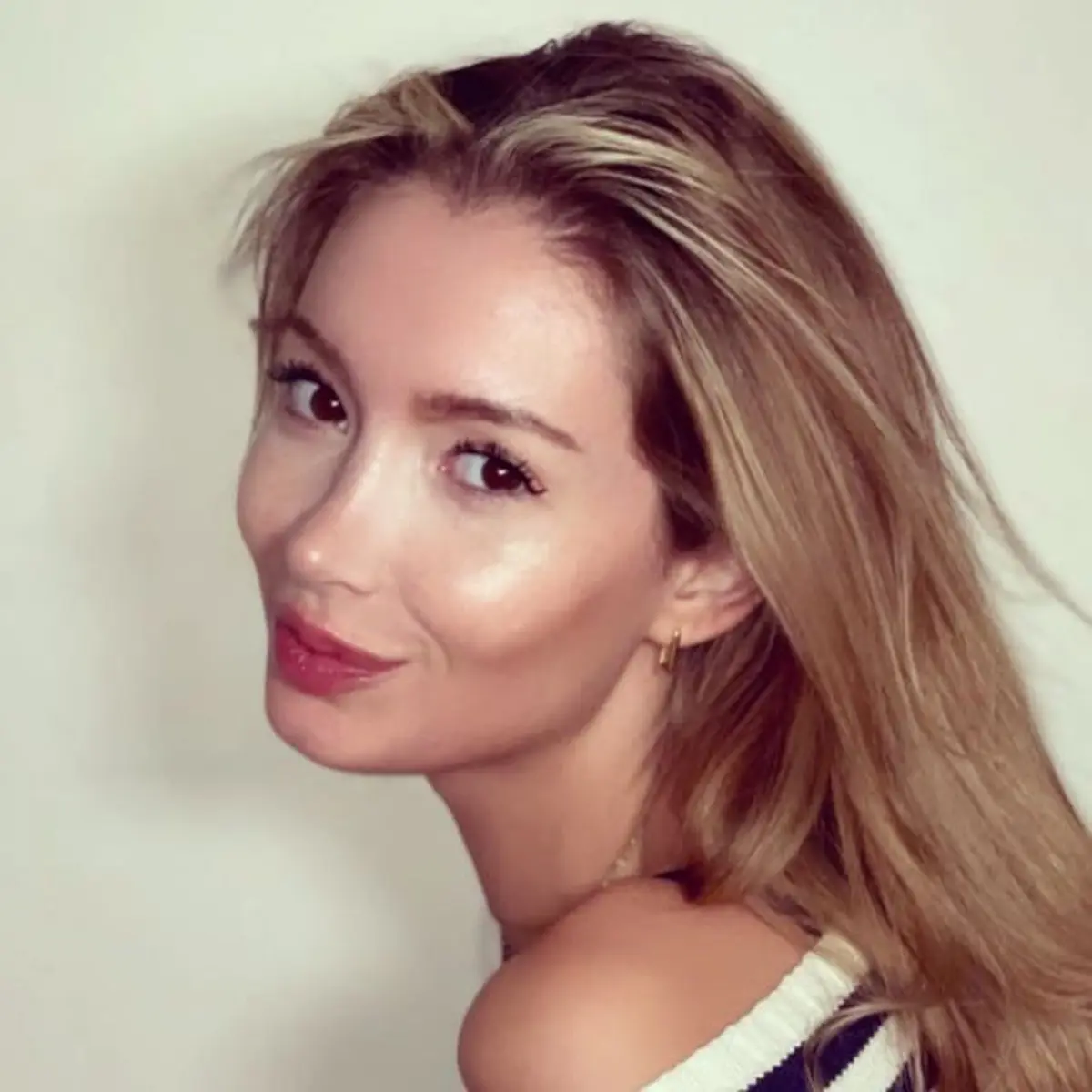 Clara escort in Dubai