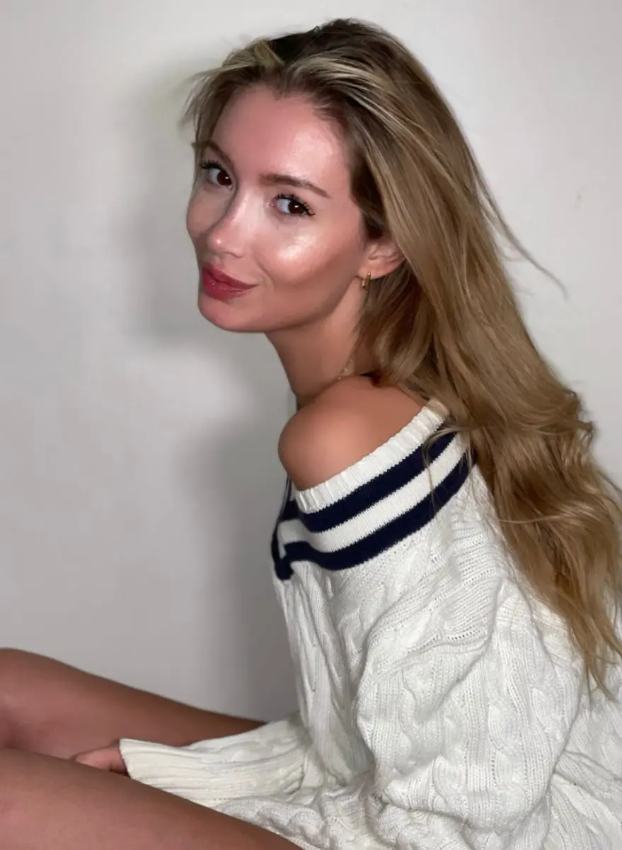 Clara escort in Dubai