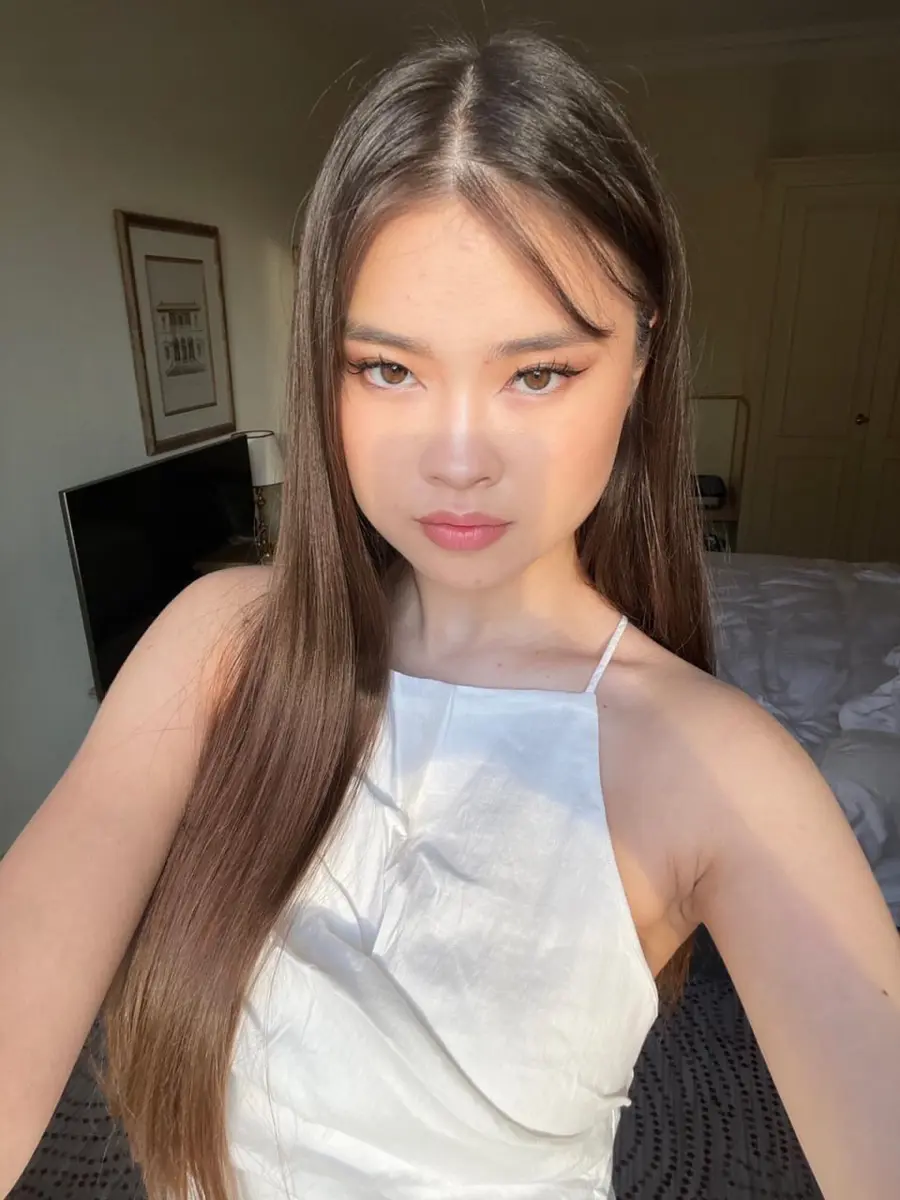 Clare escort in Dubai