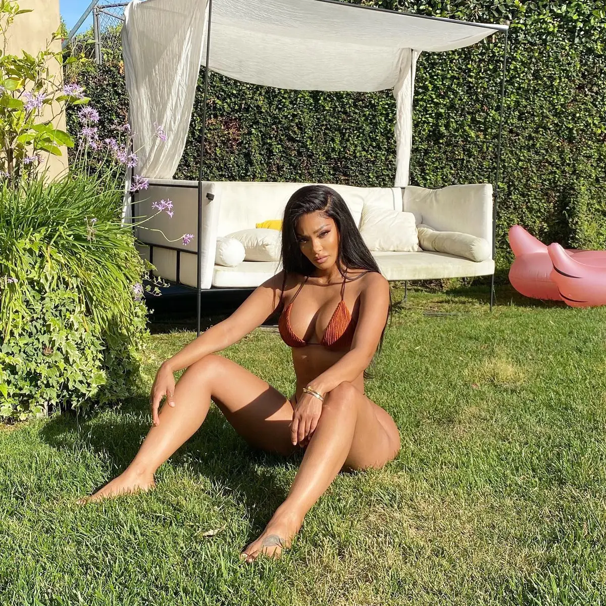Crystal escort in Dubai