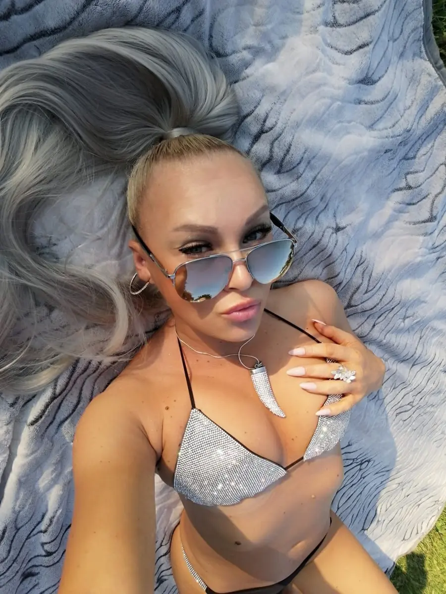 Elena escort in Dubai