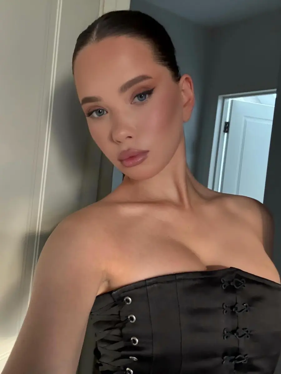 Emilia-Rose escort in Dubai