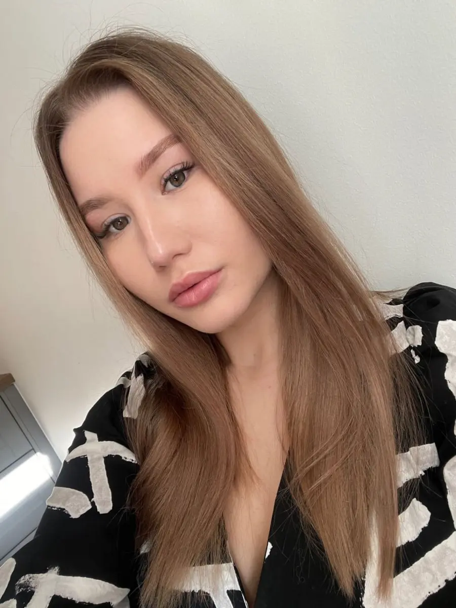 Emily escort in Dubai