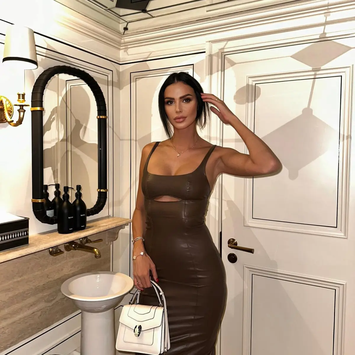 Evani escort in Dubai