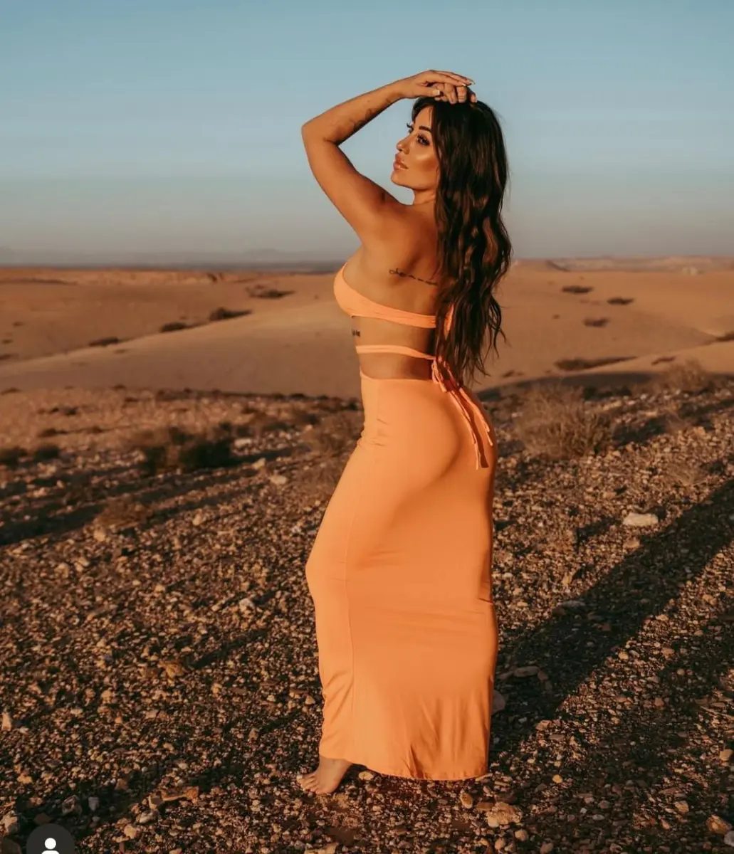 Faye escort in Dubai