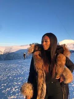 Jazz escort in Dubai