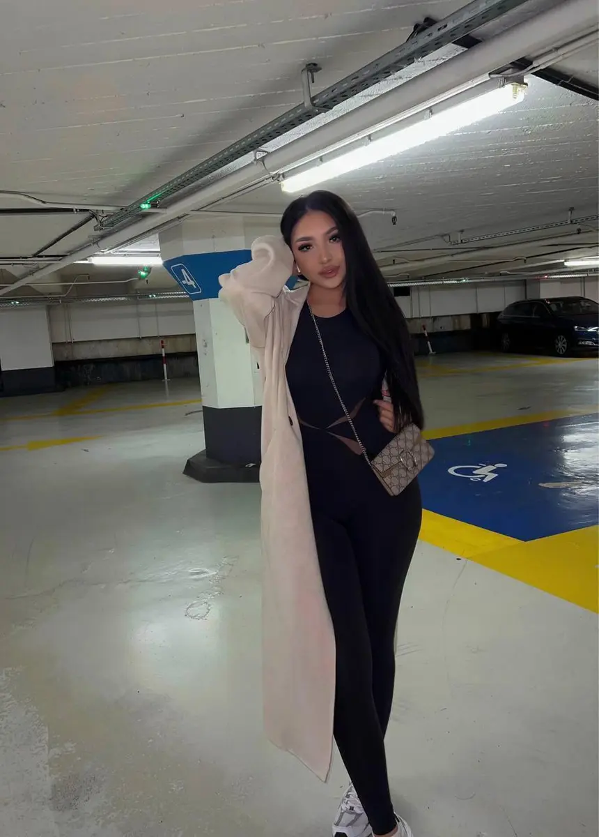 Kamila escort in Dubai