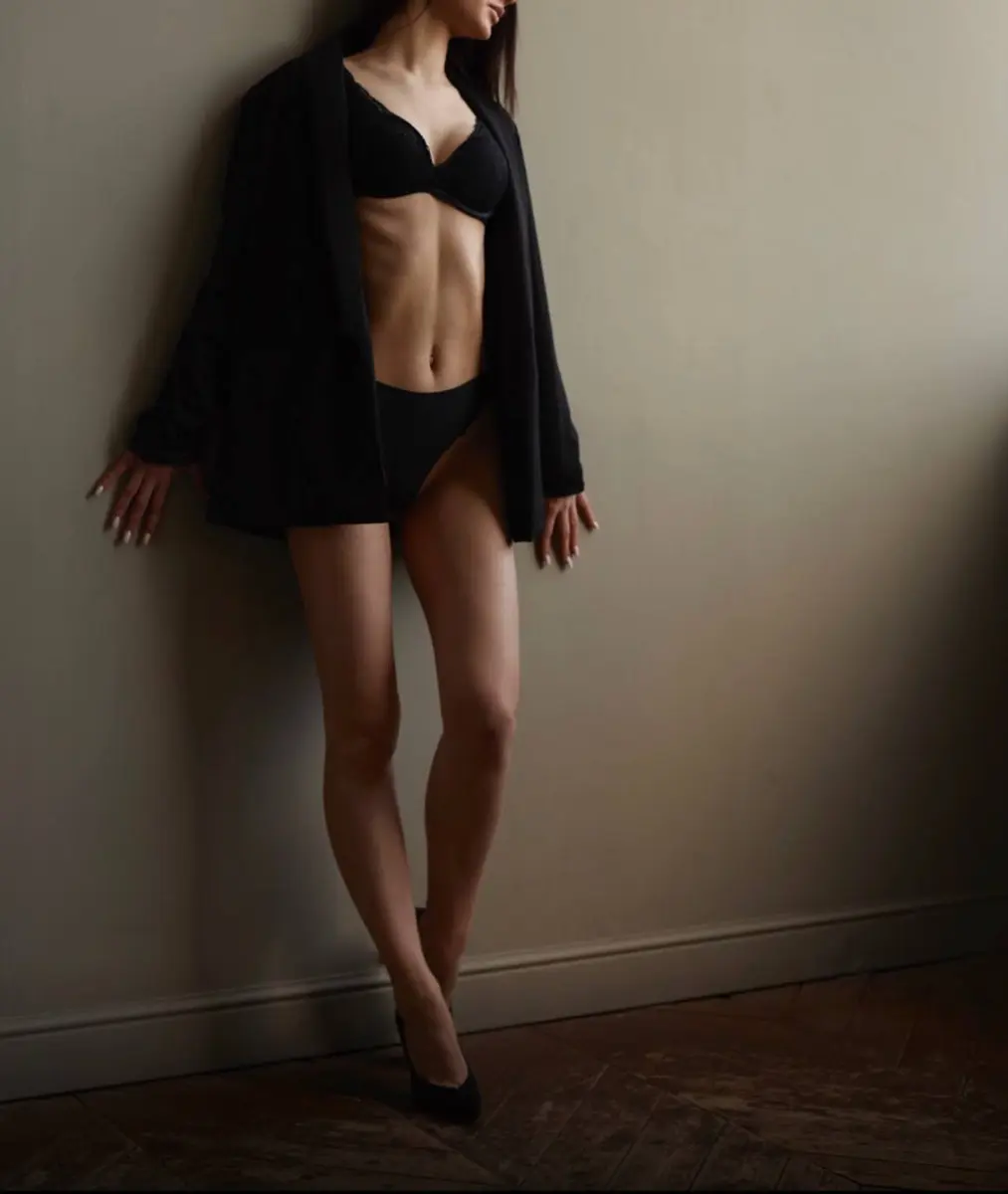 Karina escort in Dubai