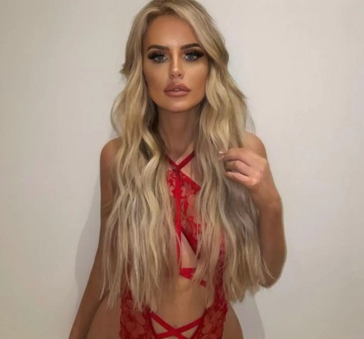 LAURA escort in Dubai