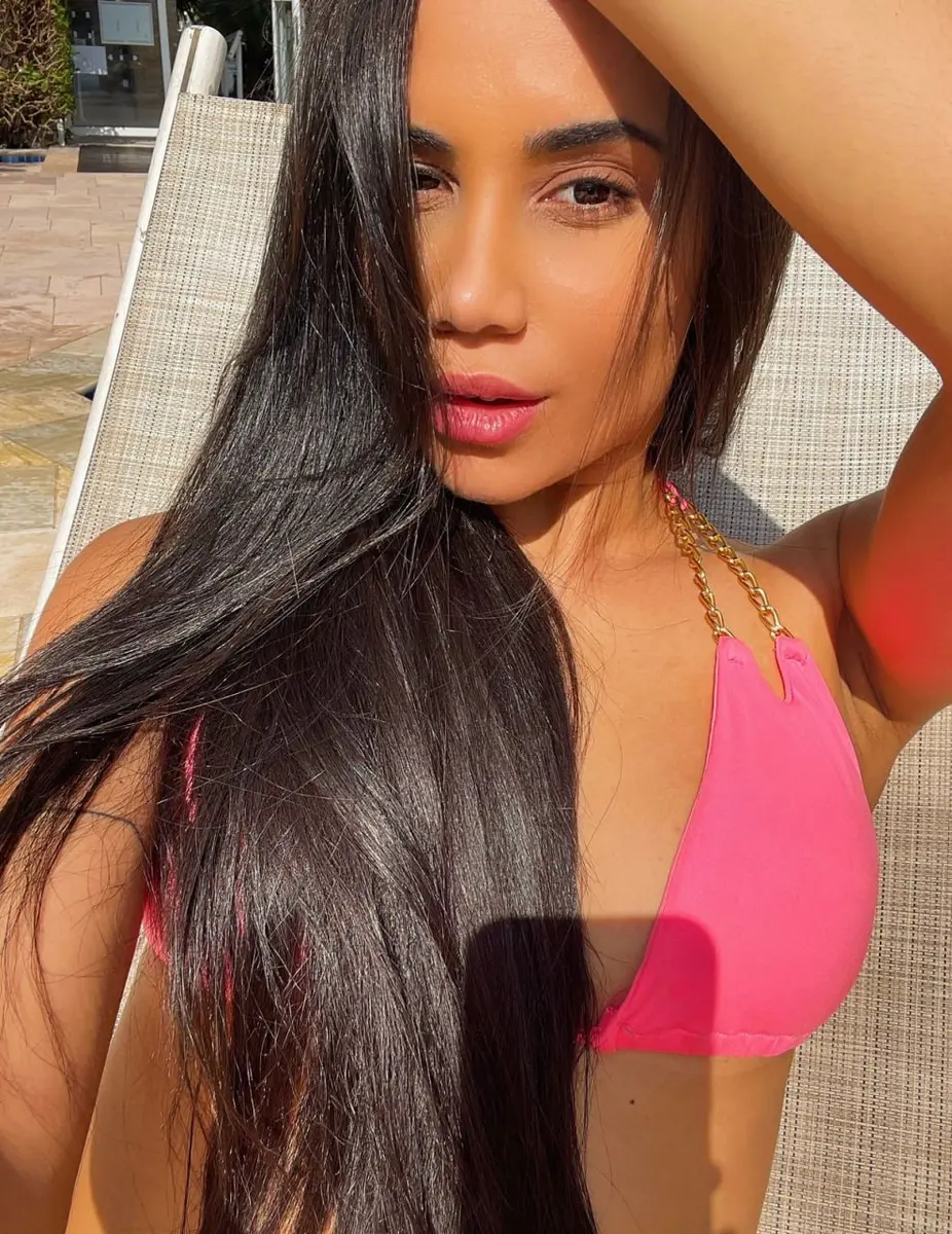 Layla escort in Dubai