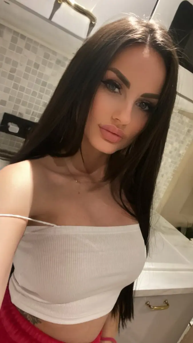 Leila escort in Dubai