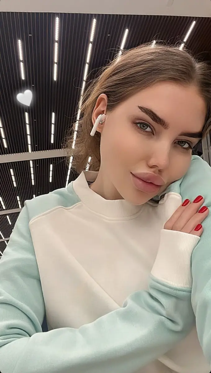 Lola escort in Dubai