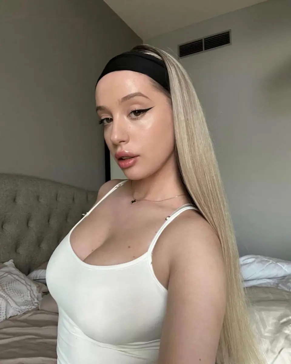 Madison escort in Dubai