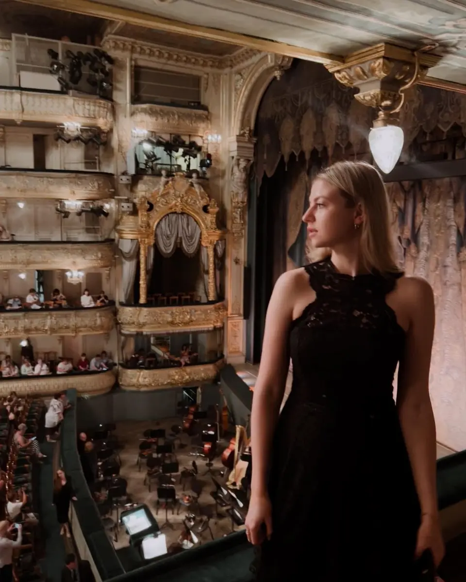 Mari escort in Dubai