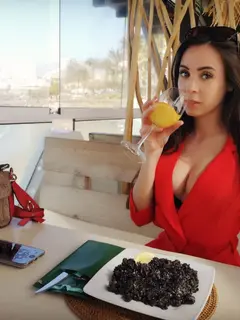 Martina escort in Dubai