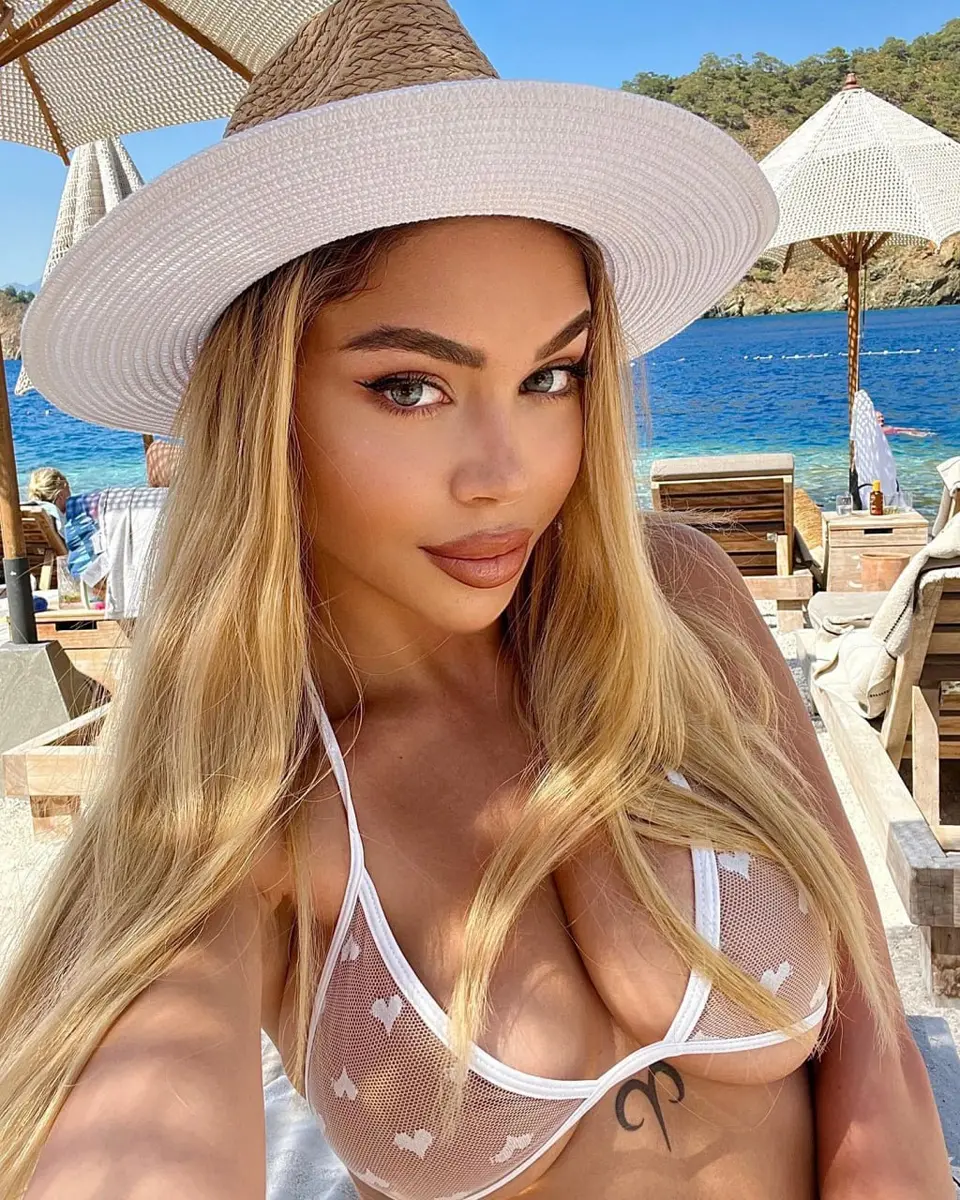 Natalia escort in Dubai