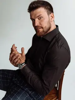 Oleg escort in Dubai