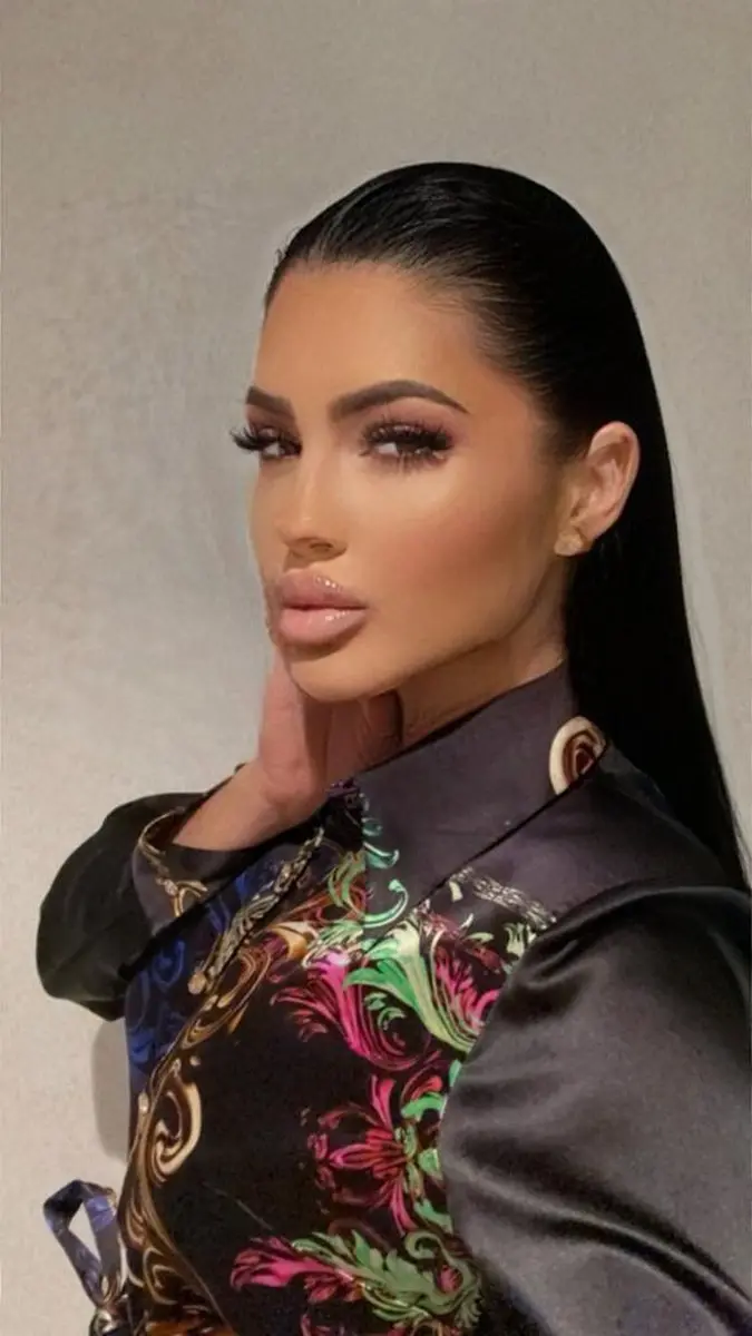 Olivia escort in Dubai