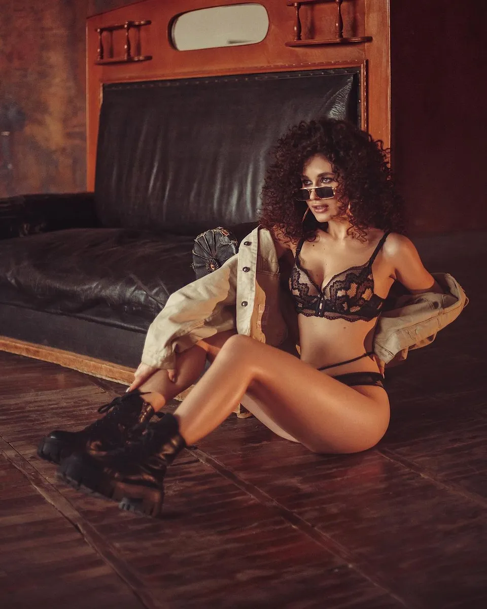 Olya escort in Dubai