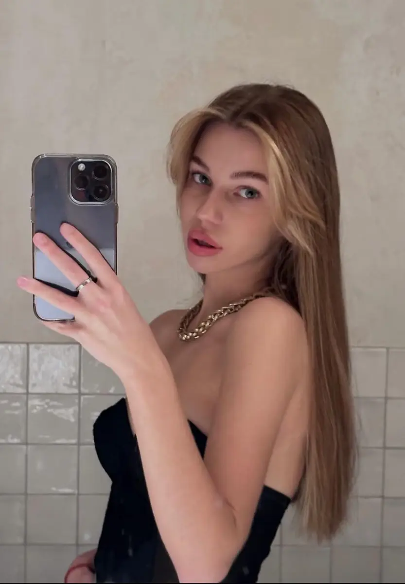 Renata escort in Dubai