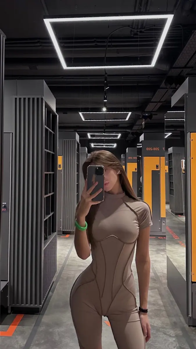 Renata escort in Dubai