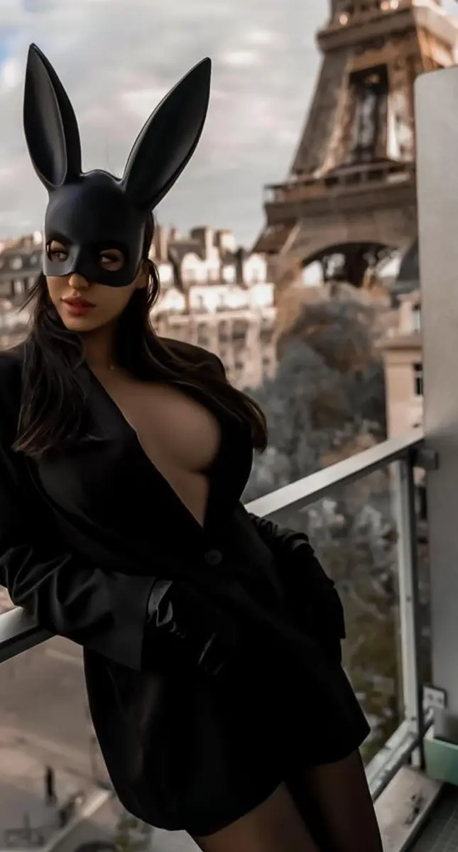 Sarah escort in Dubai