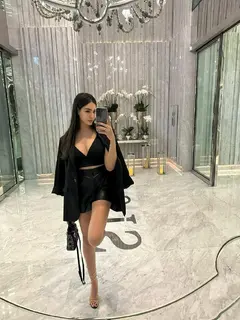 Sarah escort in Dubai