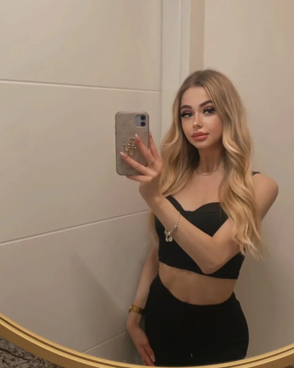 Selene escort in Dubai