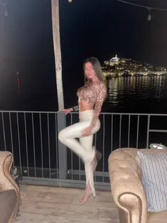 Shura escort in Dubai