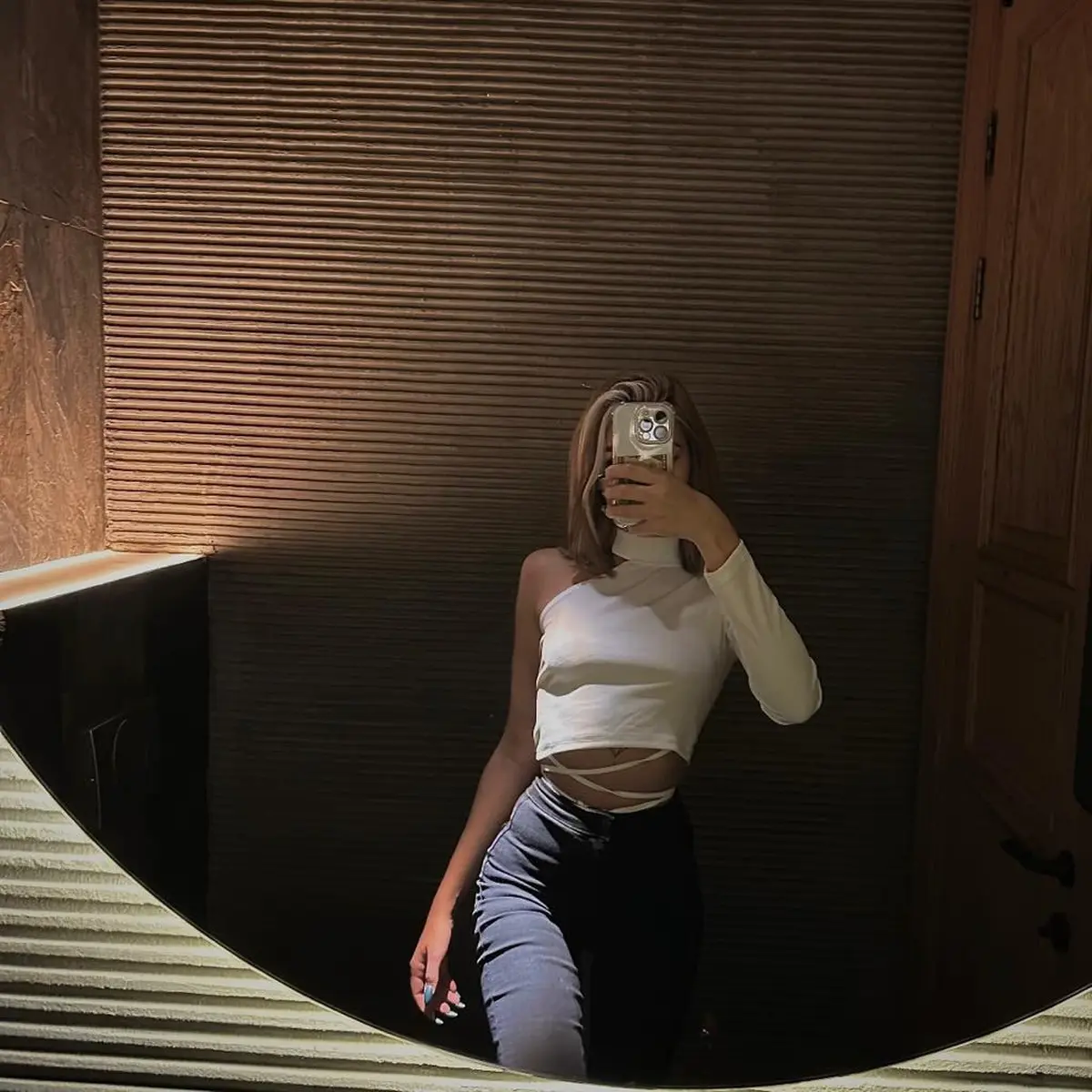 Sonya escort in Dubai