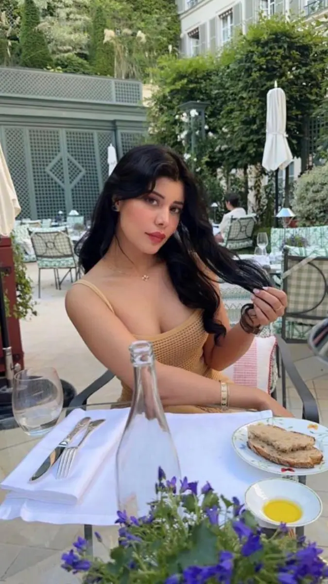 Sophia escort in Dubai