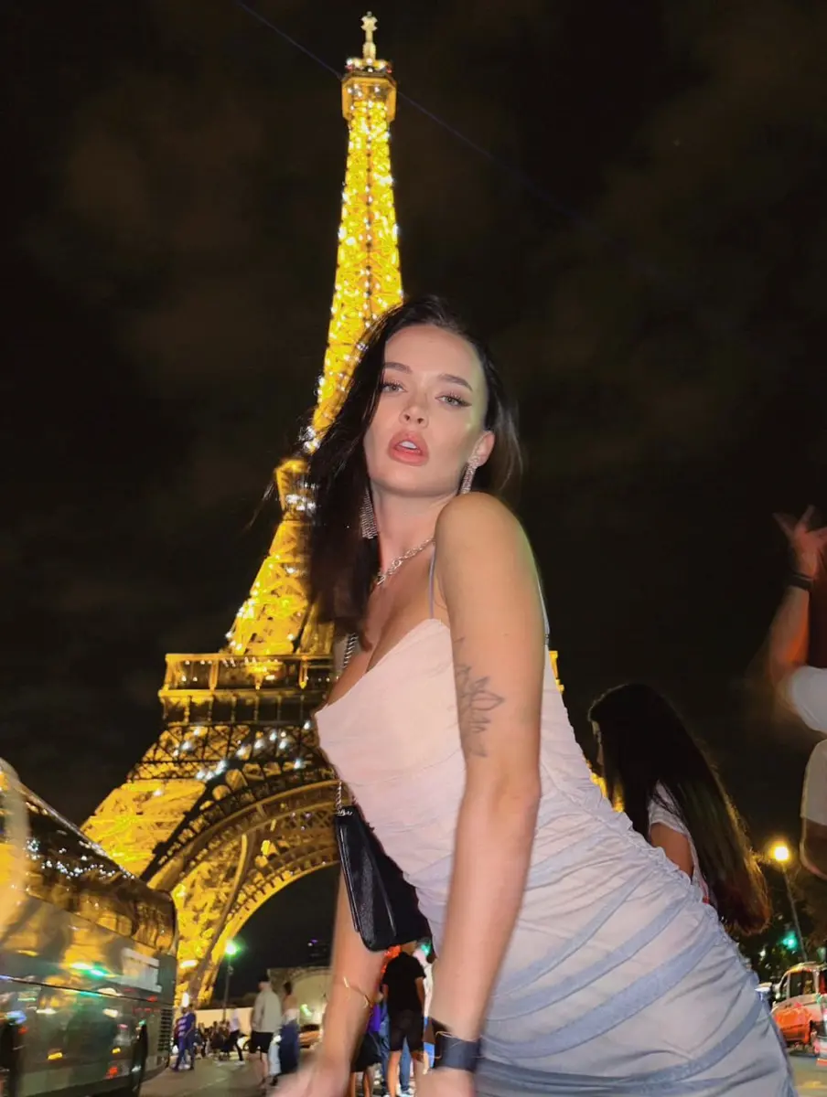 Vicki escort in Dubai
