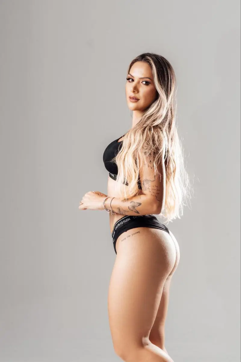 VICTORIA  escort in Dubai