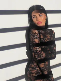 Victoria escort in Dubai