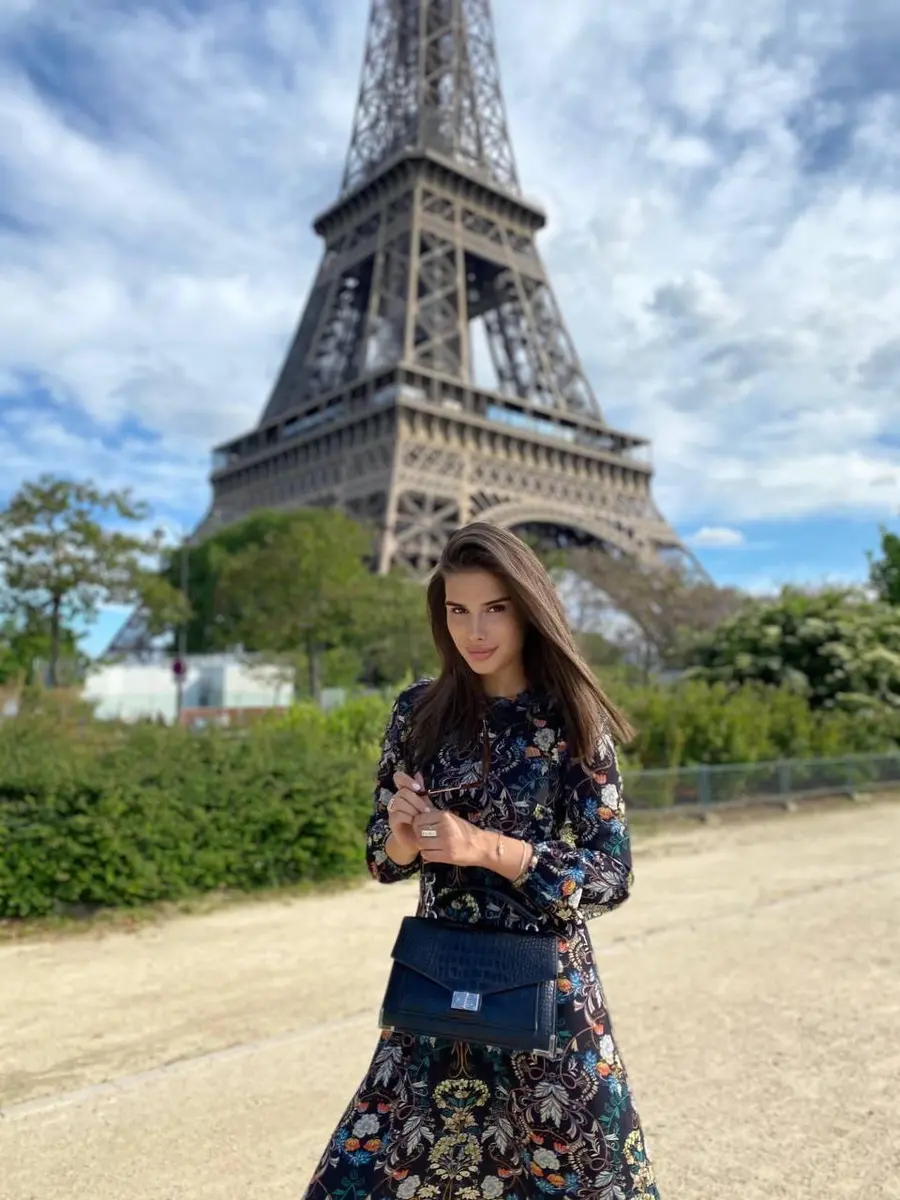 Vincennes escort in Dubai