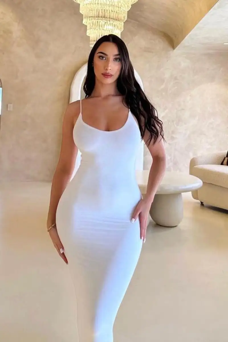 Ximena escort in Dubai